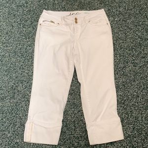 Woman’s cropped white jean, INC sz 12